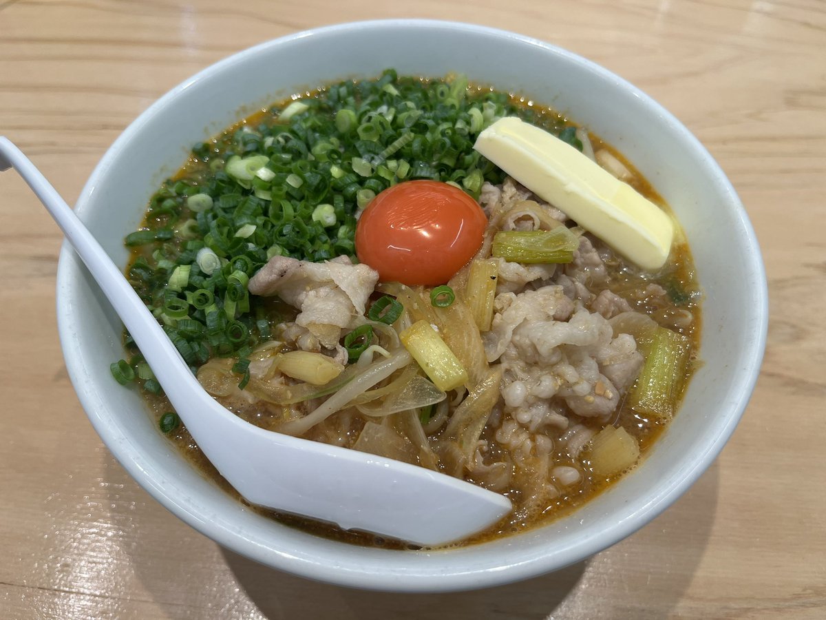 _23ES's tweet photo. たまらん
色々作っとるけどここのうどんは何でも美味いな https://t.co/308lIf9Tmt
