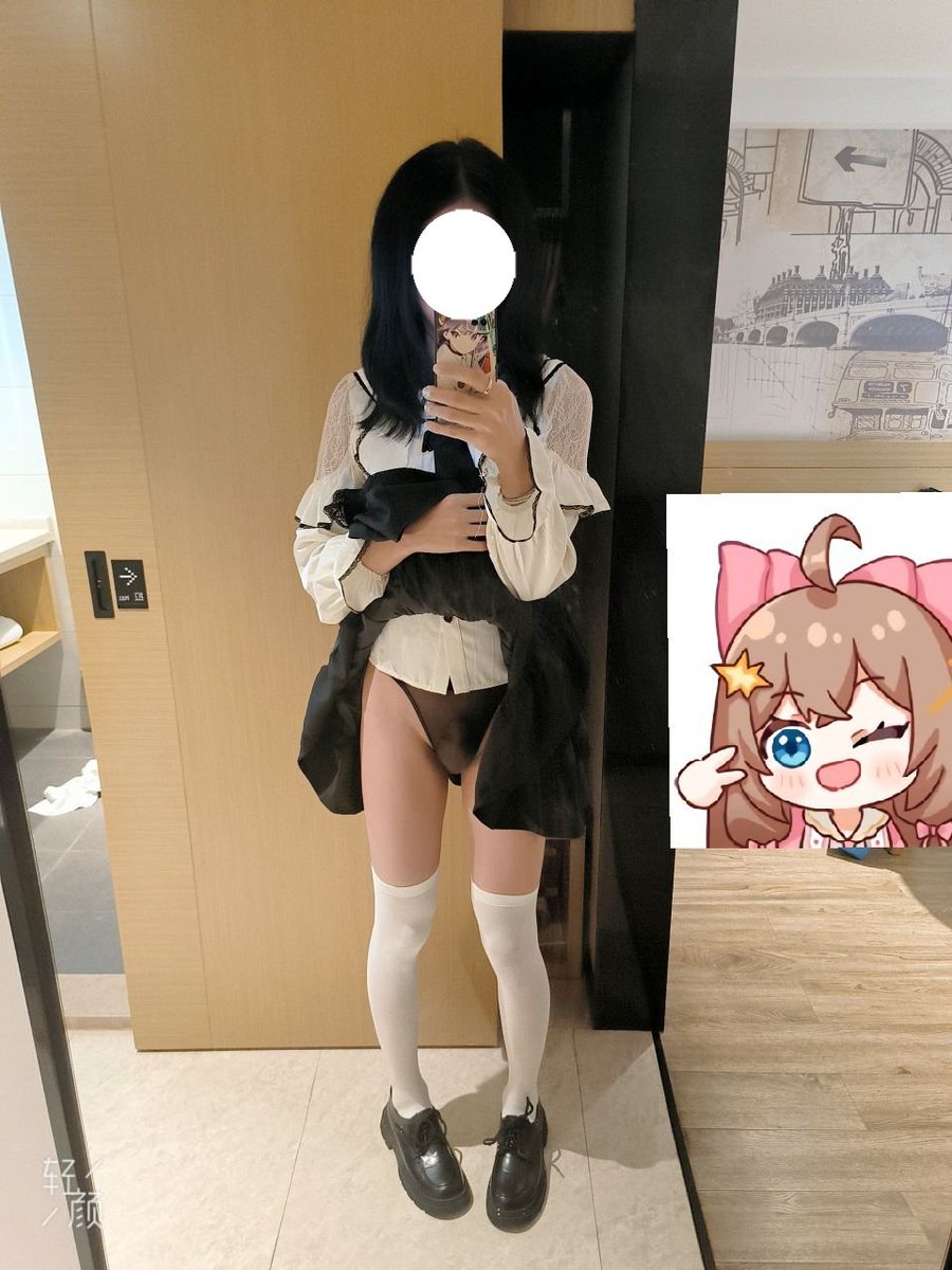 xiaose520's tweet photo. 不知不觉已经加入男娘圈七年了，别人的七年可以轻松前高、轻松乳高、化妆技术顶天、拍摄技巧满分。而我还在啊灌肠好累，啊化妆好累（）
总之继续加油吧，放一张刚入坑的时候拍的最喜欢的一张照片（） https://t.co/L2HDW9WwlS