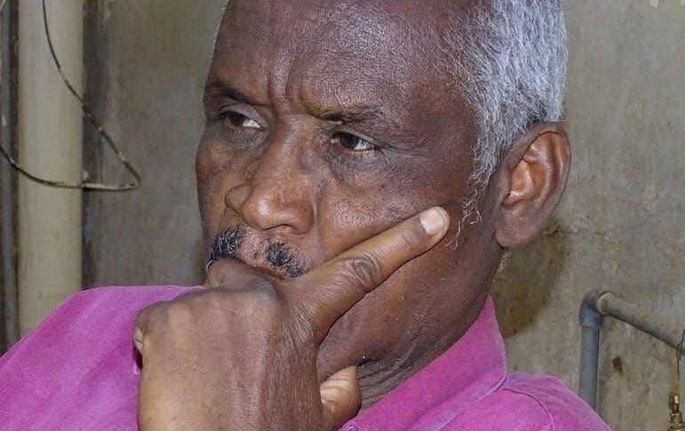 Sudanese police detain journalist Gurashi Awad in Berber on cybercrime complaint