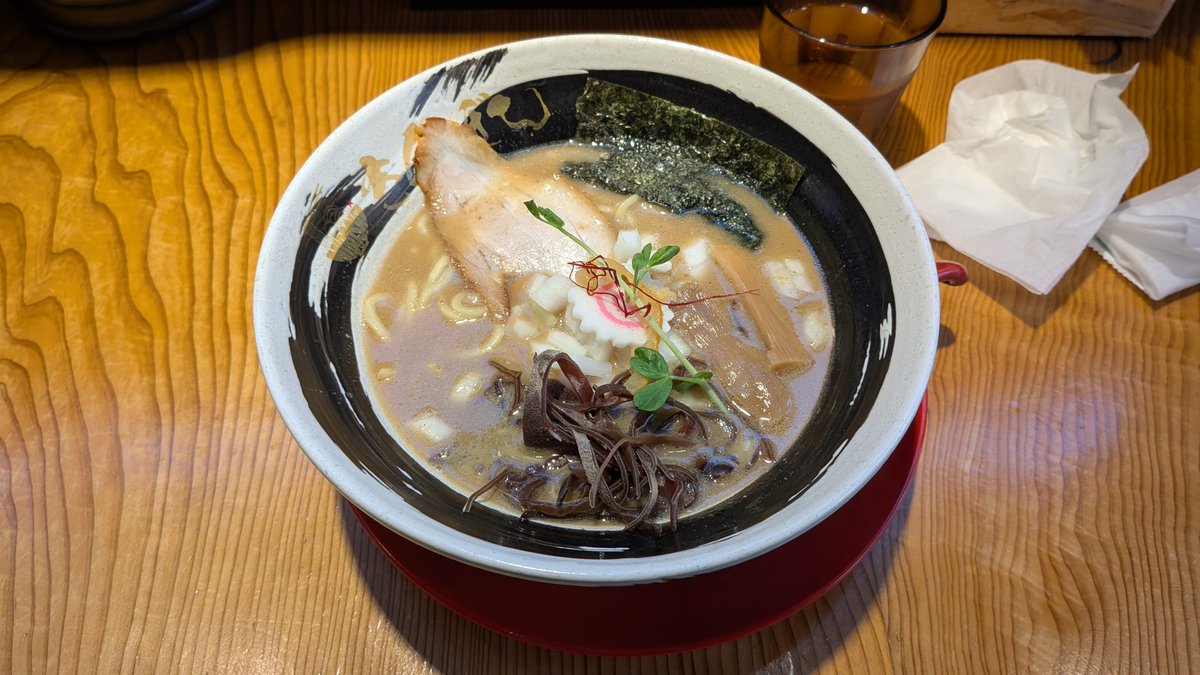ayu_4_kun's tweet photo. きんぼし 鶏煮干しそば レギュラー
煮干しのだしが濃厚で満足の一杯です！

#飯テロ 
#ラーメン 
#きんぼし 
〒954-0104 新潟県見附市坂井町１７１８−２
https://t.co/2JTFeLOTiy https://t.co/Cdq0aNzey7
