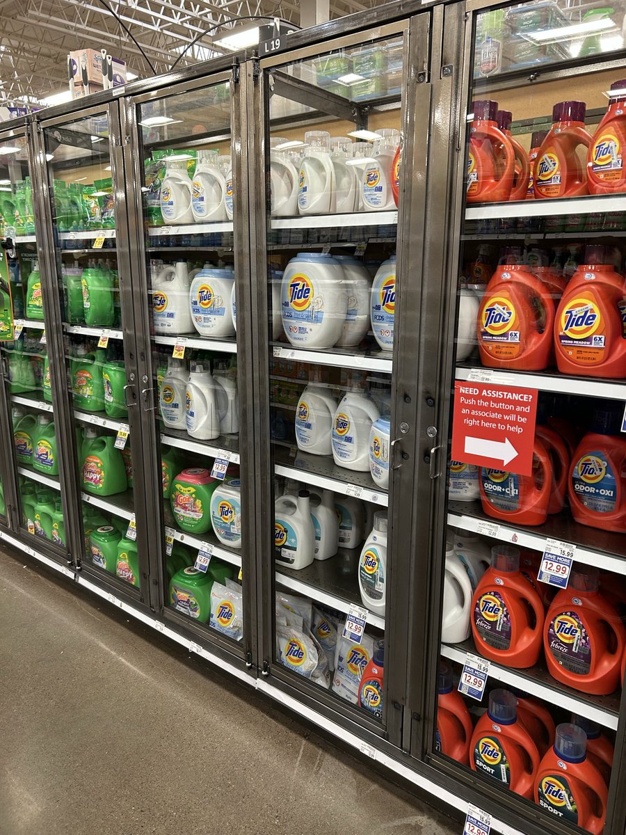 Keck553's tweet photo. @EmilyAssembly Who the fuck wants to live like this, where even laundry detergent is locked up where thieves are coddled? https://t.co/ahom7jB3M1