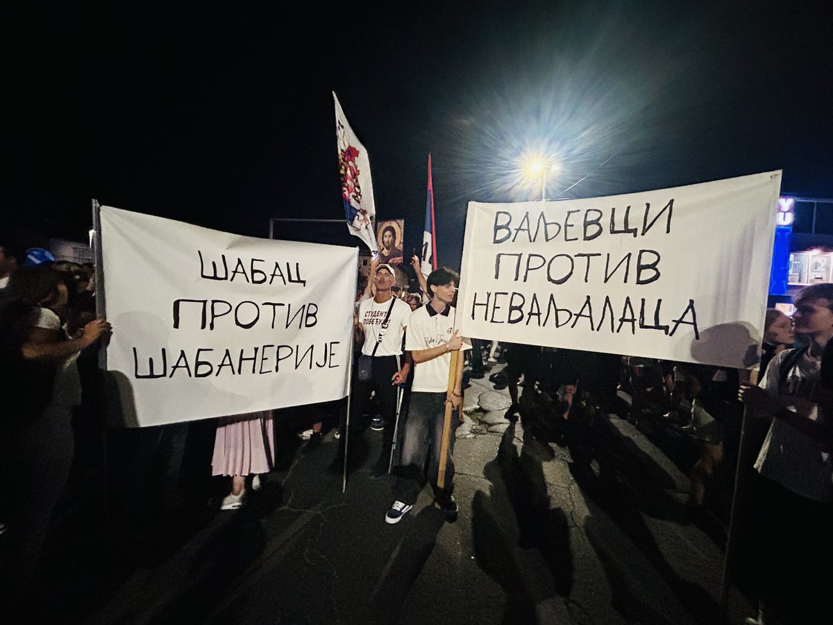 Alex74Djukic's tweet photo. Ovo je moralo da se zabeleži. 😀 https://t.co/Ca2UOqTK1x
