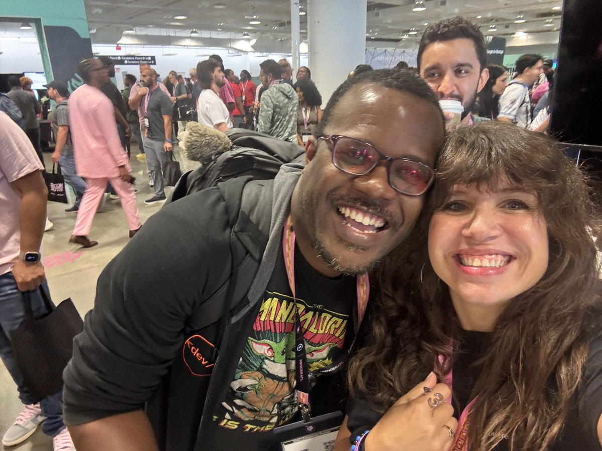 RoxanaCodes's tweet photo. Finally meeting @cindymn_codes after our coffee chat months ago was the best!
I can’t wait to troll @nerajno at his CYC talk next month!
and speaking of talks - if you haven’t seen @Ace_KYD in action what are you waiting for!
@RenderATL #renderATL https://t.co/rup1Jdzu3G