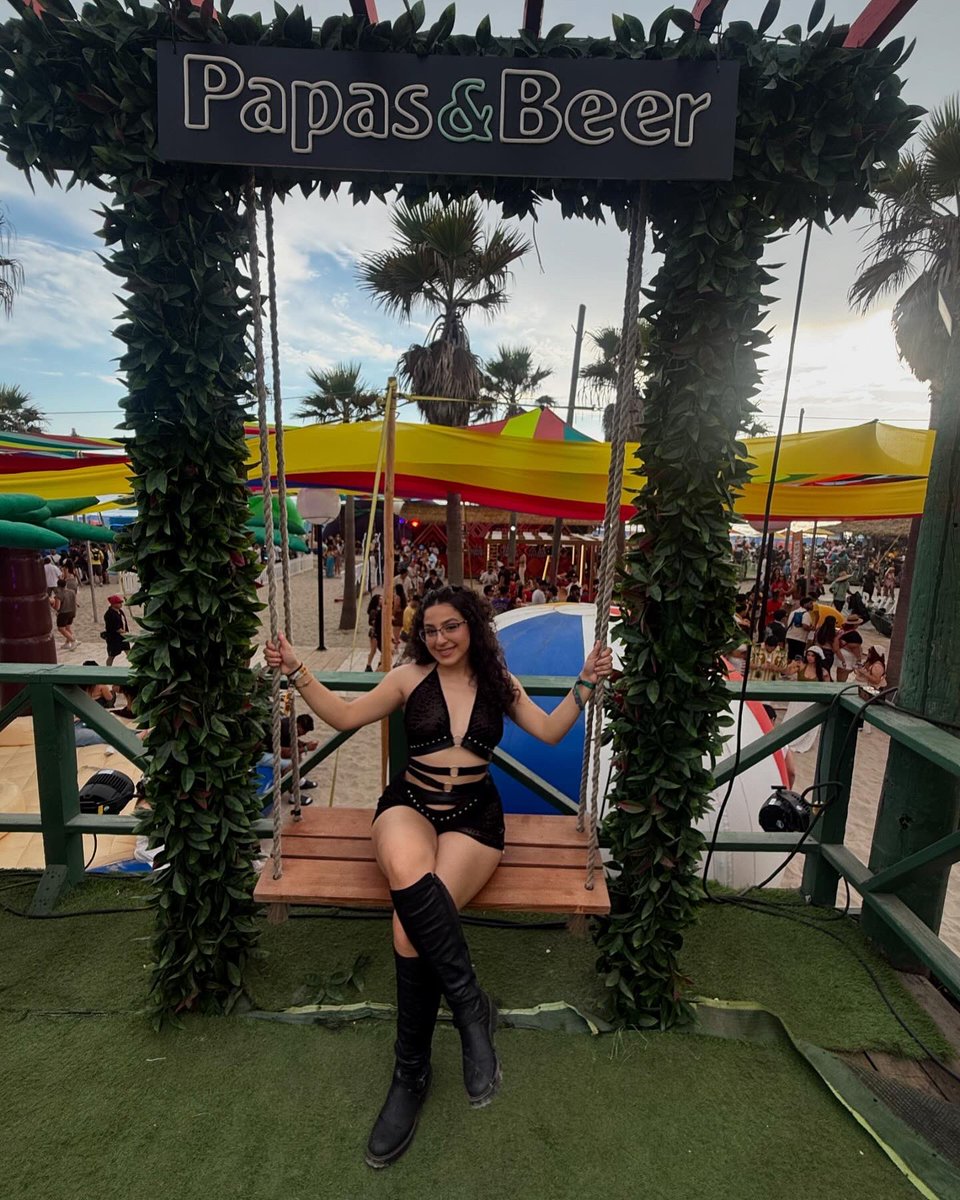 jicelsagee's tweet photo. Baja beach fest! Can’t wait for next year 🌴🇲🇽🍹🌊🎶 https://t.co/N2QGmdwJtx