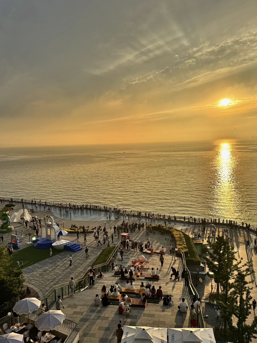 MattmanHVAC's tweet photo. Just wrapped up a quick day trip to the coastal town! Fresh sea breeze, perfect sunset, and zero traffic—total win today. https://t.co/1jakaKwnc9