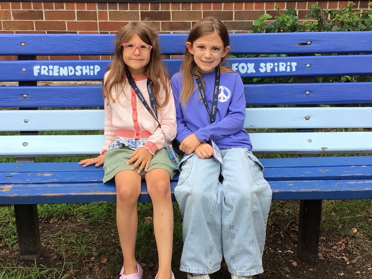 IFThirdGrade's tweet photo. Fox friends are the best friends! https://t.co/8qOTtGcoYj