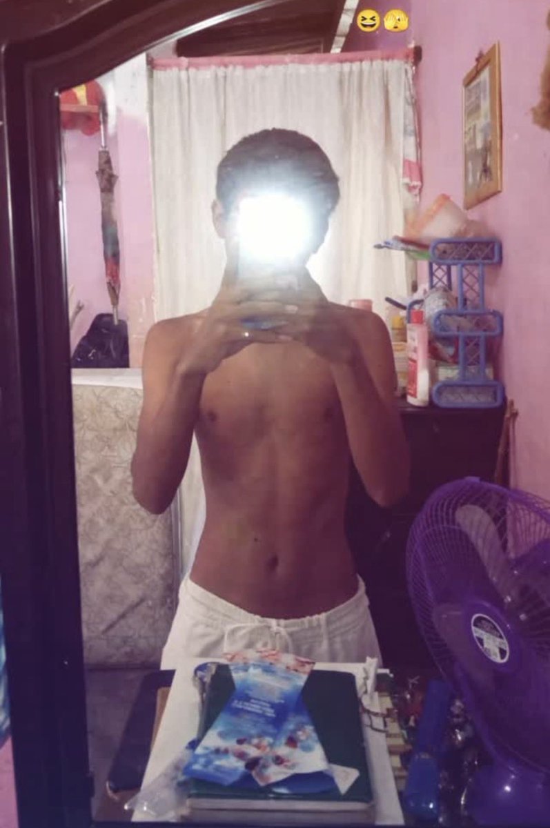 urlittlesluvt's tweet photo. 🐥🐣 quiero que me rompan el cascarón, algún valiente? #pollito #gay #chudai https://t.co/G9b91NZBrp