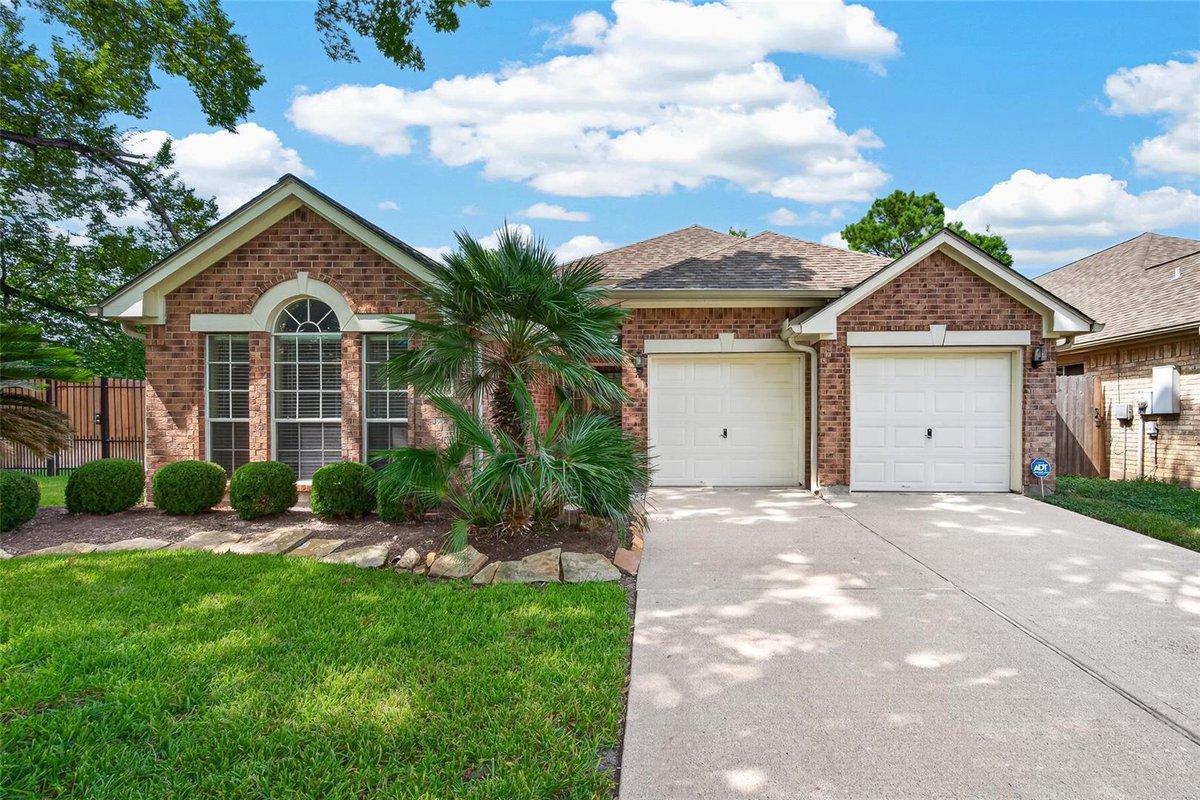 c21western's tweet photo. 1103 Parkhaven Lane
#C21Western https://t.co/UPajWfOwUy
