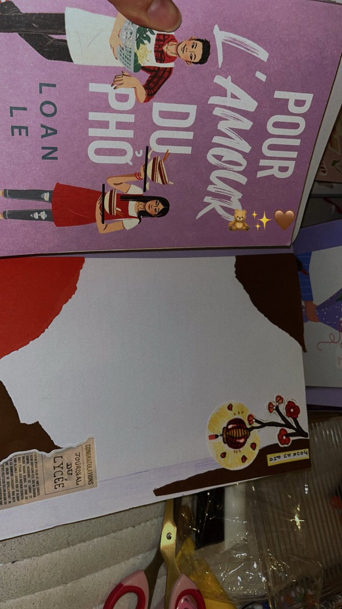 lei_laaaa24's tweet photo. @fleur2maille Elle est pas fini et je me suis forcé à coller quelques trucs aujourd’hui https://t.co/bwKBNU8rMs