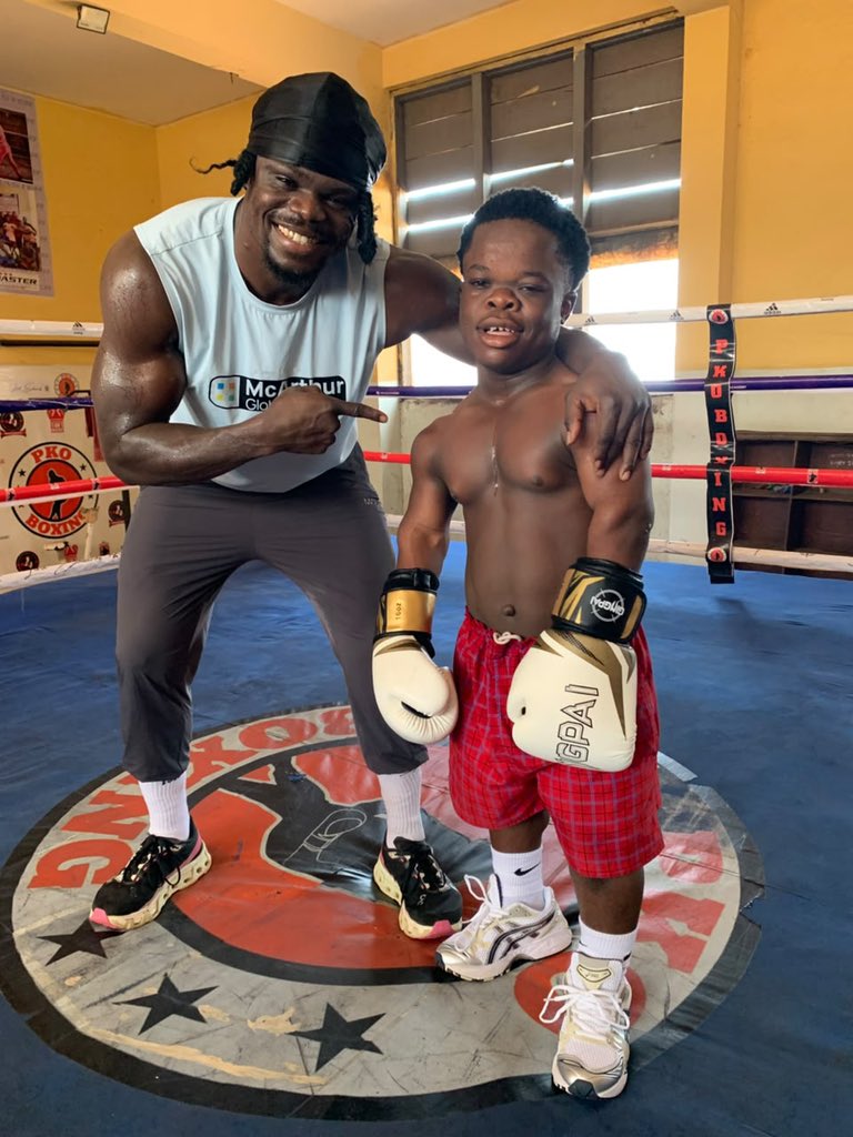 Shuaala_live's tweet photo. God bless you @freezy_macbones for today.
I’m ready🥊🥊🥊🥊 https://t.co/G0WsuWhMhQ