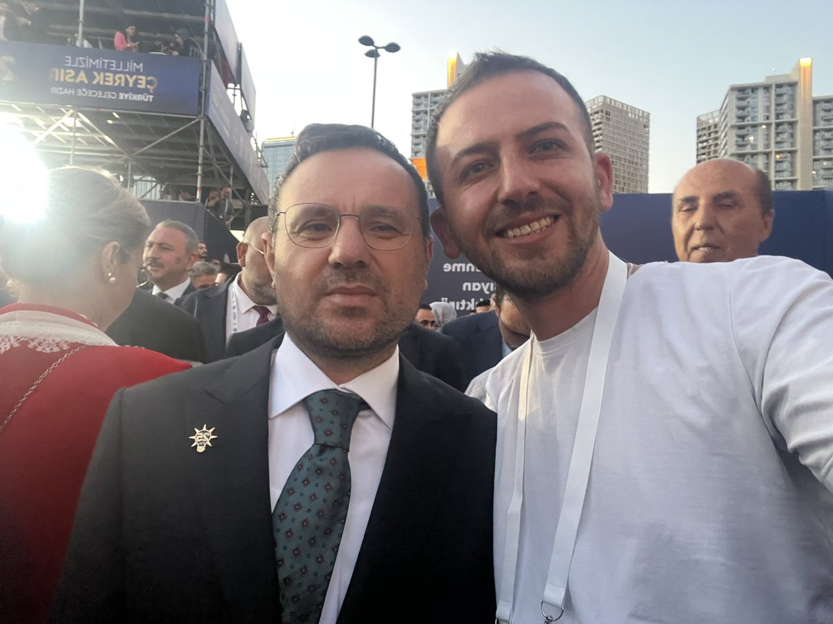 ErdemKacar7's tweet photo. Adalet Bakanımız @abakingurlek https://t.co/MIokogR56p