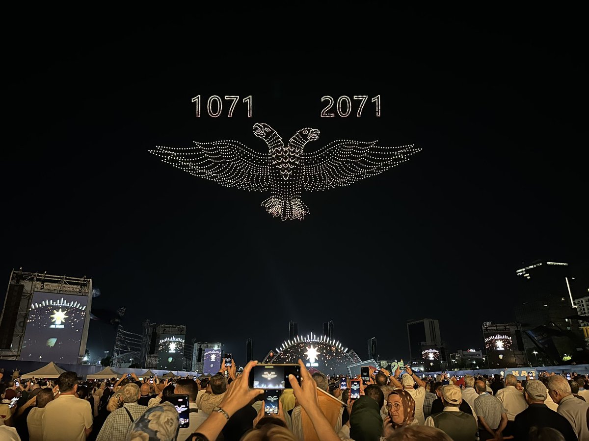zynppaa's tweet photo. Biz onu çok seviyoruz. https://t.co/F2oPsMqkI4