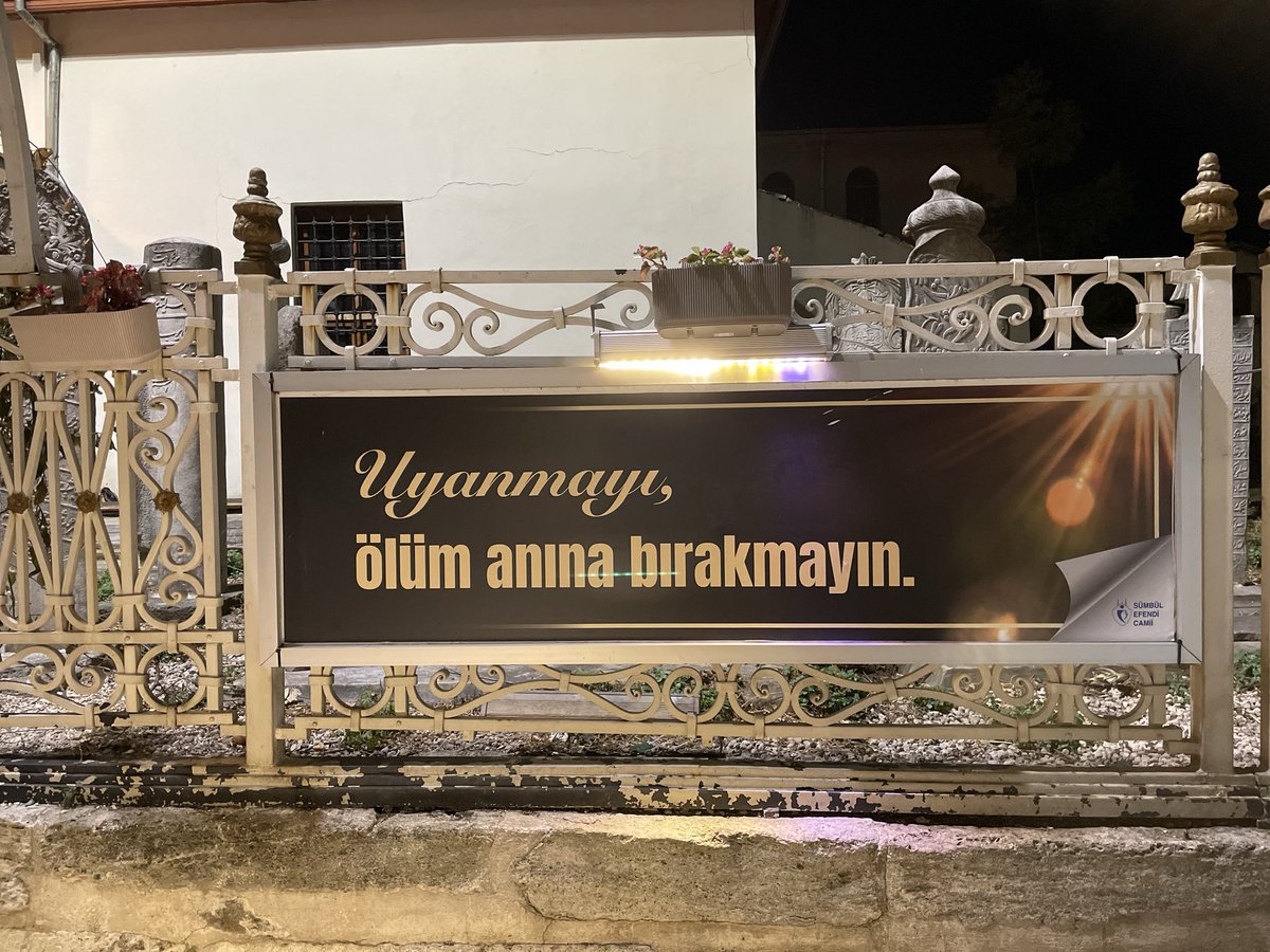 Ekinmemo1's tweet photo. İyi geceler dostlar https://t.co/a6NPQf4fZn