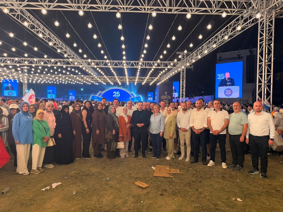 sapanca_akkadin's tweet photo. 🇹🇷 Çeyrek asırlık bir sevdanın, büyük bir davanın ve milletimizle omuz omuza yürüyen güçlü bir teşkilatın 25. yılı!
Genel Başkanımız ve Cumhurbaşkanımız Sayın Recep Tayyip Erdoğan’ın liderliğinde, AK Parti’mizin 25. kuruluş yıl dönümü coşkusunu Ankara’da Sapanca teşkilatı olarak hep birlikte yaşadık. 🇹🇷
Milletimizle aynı inanç, aynı heyecan ve aynı kararlılıkla nice yıllara…
Milletimizle Çeyrek Asır, Türkiye Geleceğe Hazır! 🇹🇷❤️
#AKParti25Yaşında #MilletimizleÇeyrekAsır #TürkiyeGeleceğeHazır #RecepTayyipErdoğan #SapancaTeşkilatı 

@tugbaisikercan