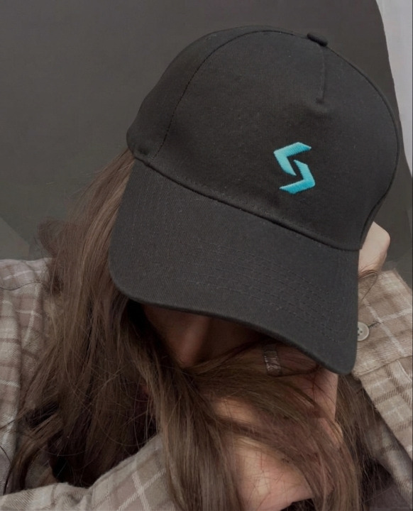 BitgetPak's tweet photo. GM! 🧢 A little Bitget style to start the day. https://t.co/iIBPoBNvOs