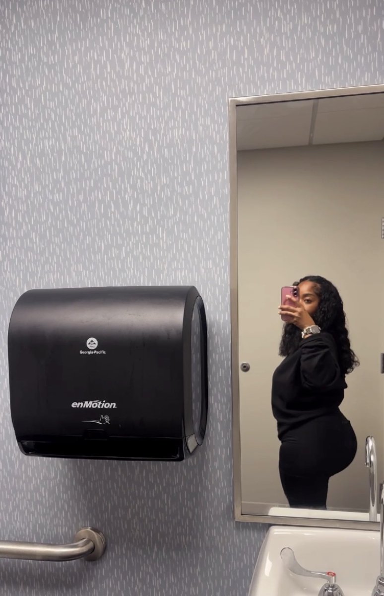 k___nichole's tweet photo. Work pics📸 https://t.co/i48guXUcFz