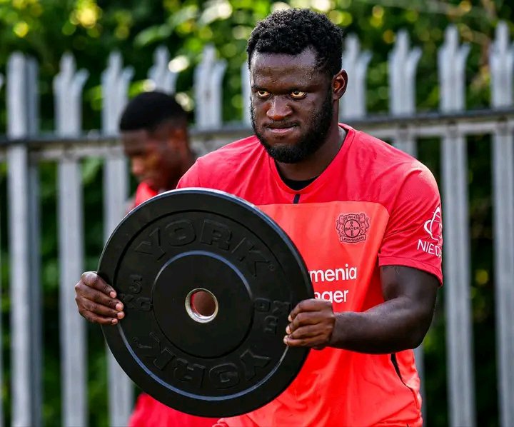 Edumali9119's tweet photo. All this training no too much for player wey go de bench next season? 😭💔 https://t.co/kFu5nXMnOy