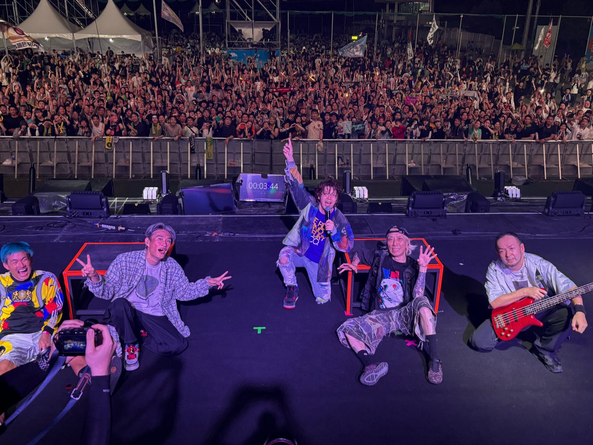 KEIGO_official's tweet photo. JEONJU ULTIMATE MUSIC FESTIVAL

처음 만나는 분들이 대부분이었을 거라고 생각하는데,
전주의 여러분이 정말 크게 함께 노래해 주셔서 너무 기뻤어요.
정말 감사합니다!

저희 곧 다시 한국에 돌아올게요.
다시 만나요!
정말 고마워요! 🇰🇷
FLOW_JAPAN https://t.co/I9k4wgX36m
