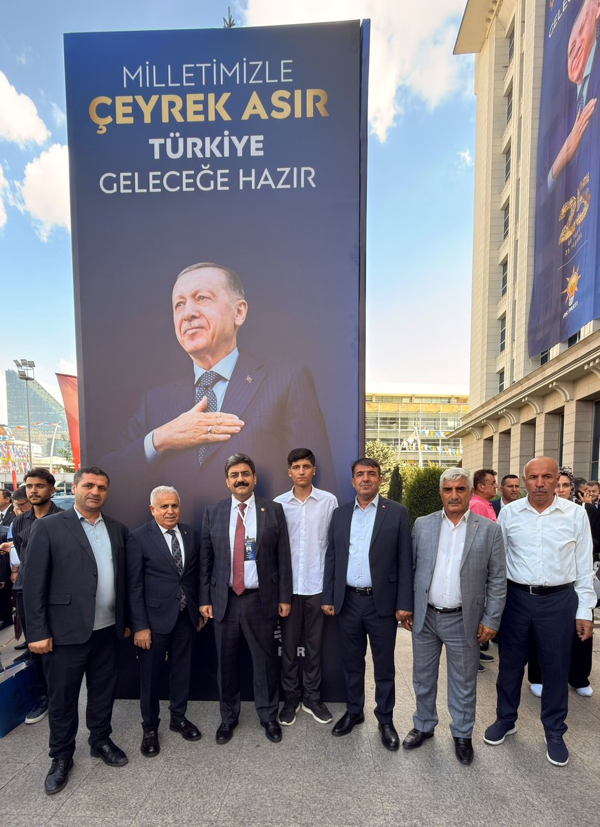 buyukfirat63's tweet photo. 📍 Ankara Millet Bahçesi

25. Yıl Özel Mitingimizdeyiz!

Cumhurbaşkanımızın ve Genel Başkanımız Recep Tayyip Erdoğan’ın teşriflerini bekliyoruz!

#MilletimizleÇeyrekAsır 

@Akparti @RTErdogan https://t.co/zqgNtJZETu