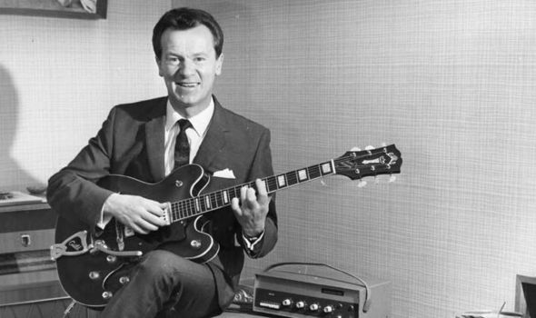 oakroyd's tweet photo. #FridayFunk - This 60s pic of wild man of rock Bert Weedon was taken just before he trashed the hotel room in a drug-crazed rampage. Threw the telly out the window of course. Crazy days. Nice suit, Bert. 🎸 https://t.co/jXObbka3Em