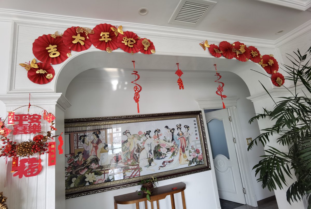 orm_6_ust's tweet photo. "Today’s lunar new year vibes  Red envelopes, sweet dumplings, and lots of laughter with loved ones—wishing everyone a year of prosperity and joy! #LunarNewYear"， https://t.co/1Cc0hv4Nxd
