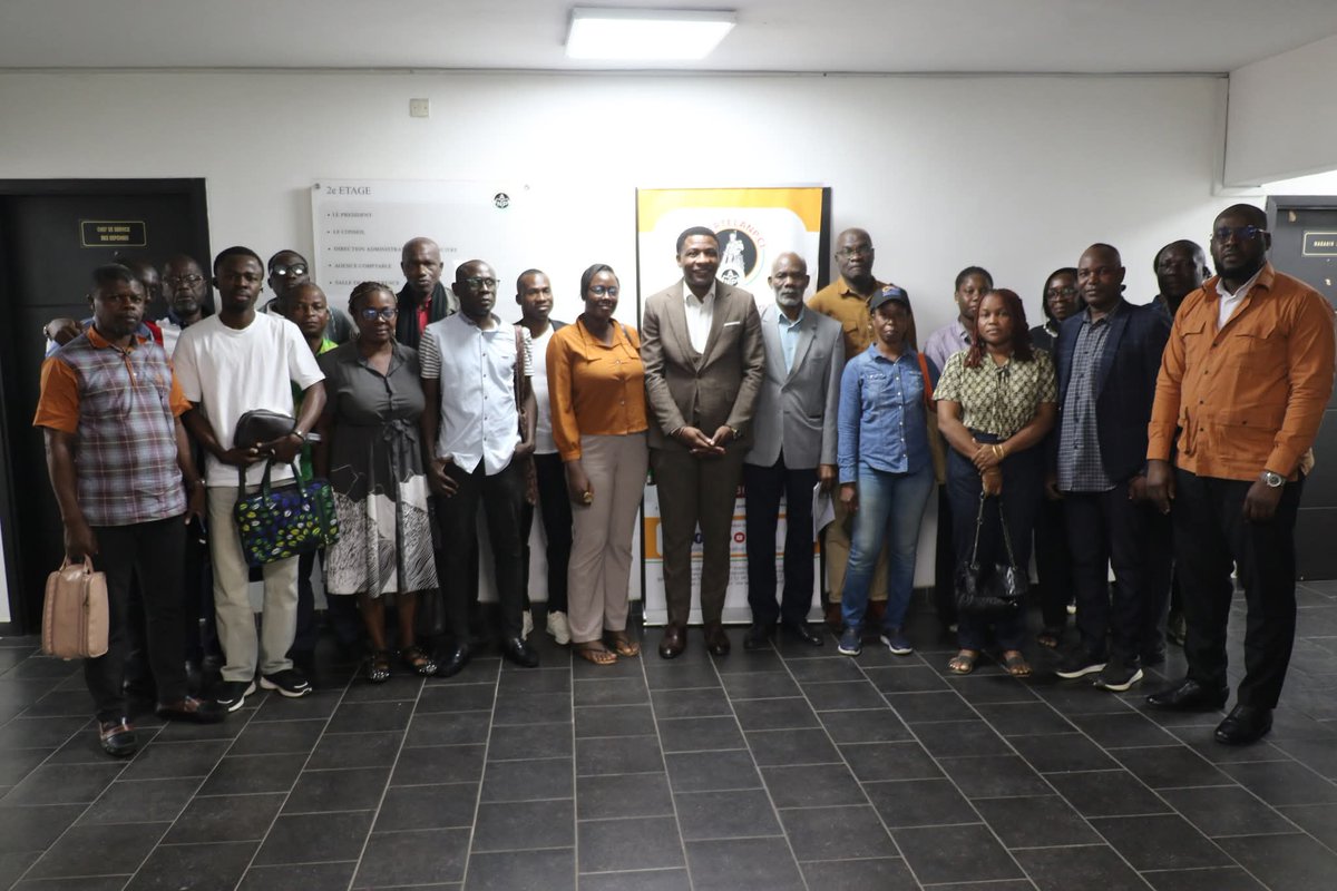 autorite_la's tweet photo. L’ANP a tenu, jeudi 13 août 2026, dans ses locaux, la 42e session de son programme ANP Academy, sur le thème: « Le journaliste face à l’Intelligence Artificielle : entre éthique, responsabilité et innovation ».
Animée par Dr Kouamé William Yoboué,...⤵️⤵️⤵️
https://t.co/B8fi8rUDb2 https://t.co/Khpd35ZD1v