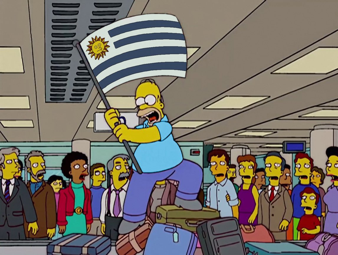 reuruguaya's tweet photo. Ningún país tiene una noche de la nostalgia como Uruguay, somos el país más pijudo del mundo https://t.co/XSQQjmpQwk