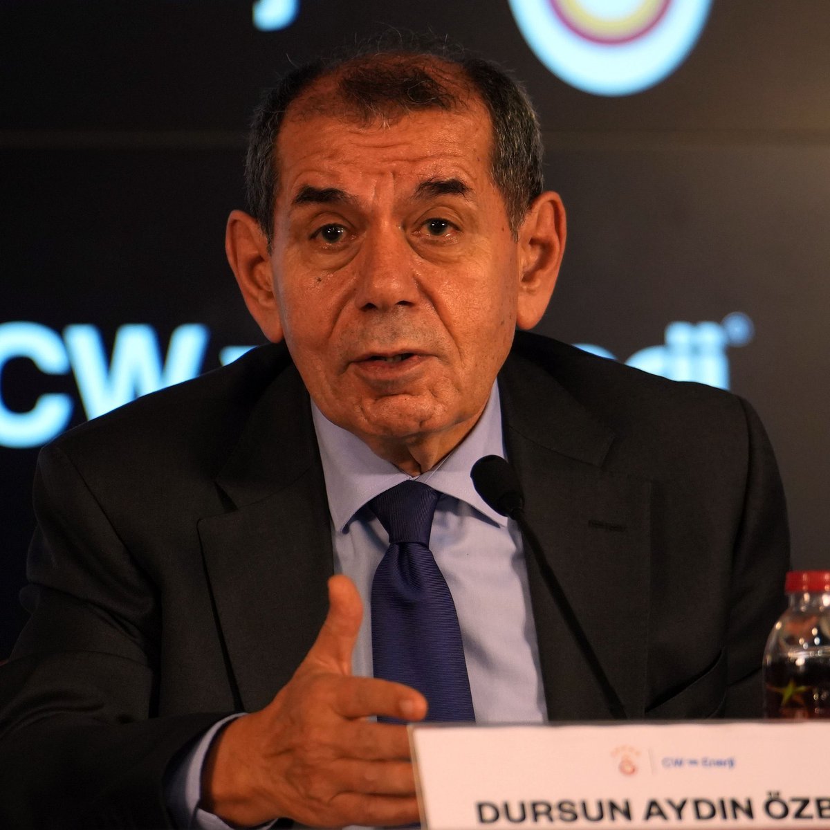 433GalatasarayI's tweet photo. YAPACAĞIN TEK İCRAAT İSTİFA ETMEK OLSUN https://t.co/jlfB7zG5xJ