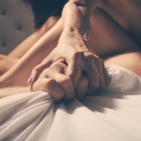 choquei's tweet photo. 🚨ATENÇÃO: Casal gasta mais de R$300
mil em missão de fazer sexo em TODOS os países do mundo. https://t.co/gp53WWIeY4