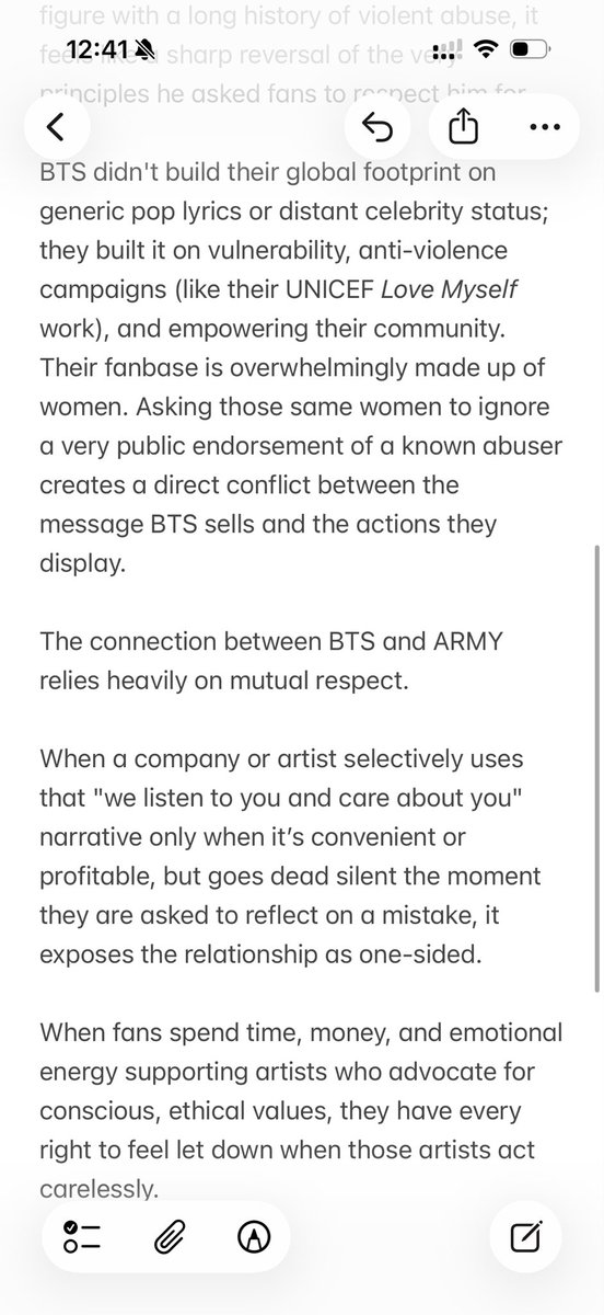 lil_712's tweet photo. Expecting an explanation or an acknowledgment of the impact isn't "entitlement" it's holding them to the standard of the relationship they spent a decade cultivating.
Blind support isn't real loyalty. 

#bts #rm #jhope https://t.co/h0Q4v1YwwB