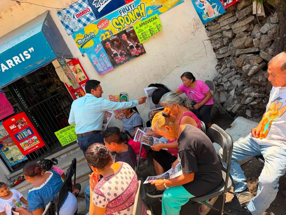 L_machuca's tweet photo. Se llevó a cabo una reunión con amigas y amigos de Ciudad #Chapultepec, en Cuernavaca, con el objetivo de escuchar sus inquietudes, #informar y generar un diálogo cercano que permita sumar esfuerzos en beneficio de nuestra comunidad.

Seguiremos trabajando #unidos, porque escuchar a la ciudadanía es el primer paso para construir mejores soluciones y una mejor #comunidad para todas y todos.

#Cuernavaca
#SíHayDeOtra