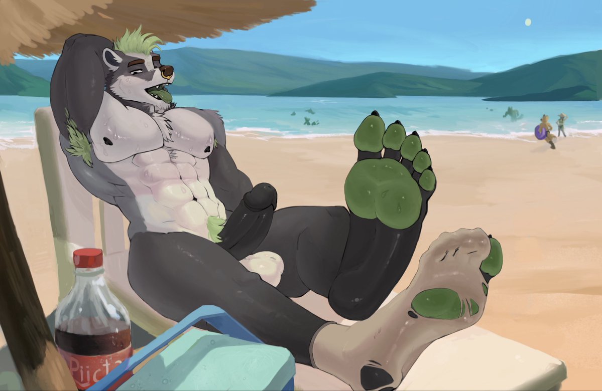 spritzbadgrrr's tweet photo. ⚠️ nsfw
#pawgust on the beach 😎

🎨: @piicktale https://t.co/A2PTQKLDc8