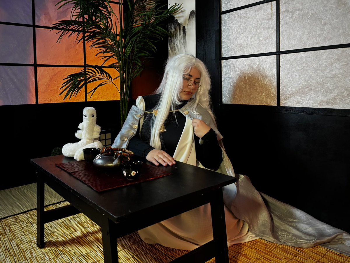swir1zy's tweet photo. I just remembered this app exists check out my Qifrey cosplay okay bye 😝 
-
#qifreycosplay #witchhatatelier #wha #qifrey #whacosplay https://t.co/6eeuRa0aqv