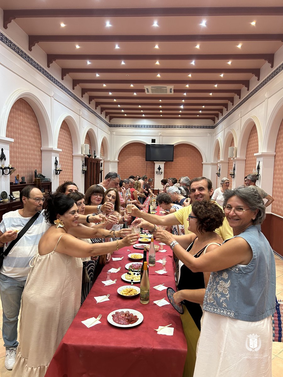 AytoBollullos's tweet photo. 🔵 LA IV RUTA DE PATRIMONIO RECORRE LA HISTORIA LOCAL Y CIERRA EL PROGRAMA ESTIVAL 2026.
La cuarta Ruta de Patrimonio del Verano 2026, titulada «Entre la Puentecilla y la Cruz de Labradores», recorrió distintos enclaves de Bollullos Par del Condado. https://t.co/hoCDuOGxVa