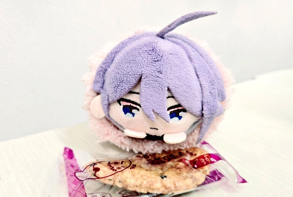 Luca_hp_mi's tweet photo. 💉「愛しいクランケの皆さん、おはようございます。煎餅スキーです。今日もお仕事に行ってきますよ。主は気圧にやられて毎日頭痛と闘っています。早く安定してくれると良いのですが。皆さんも頭痛には気をつけて今日も楽しい1日をお過ごしくださいね」 https://t.co/H9gcfLSKGx
