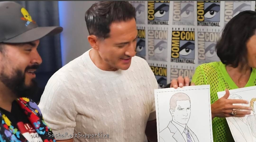 PiliTF's tweet photo. Coloring with the Cast of #Grimm 15th Anniversary @grimmpeacock @Comic_Con @nbc 
#bringbackgrimm #sasharoiz #mrsasharoiz #silasweirmitchell #bitsietulloch #davidgiuntoli #reggielee #breetuner #russellhornsby 
Via Review Nation on YouTube 
https://t.co/hphG6G6Acb https://t.co/bWl8ogO8XM