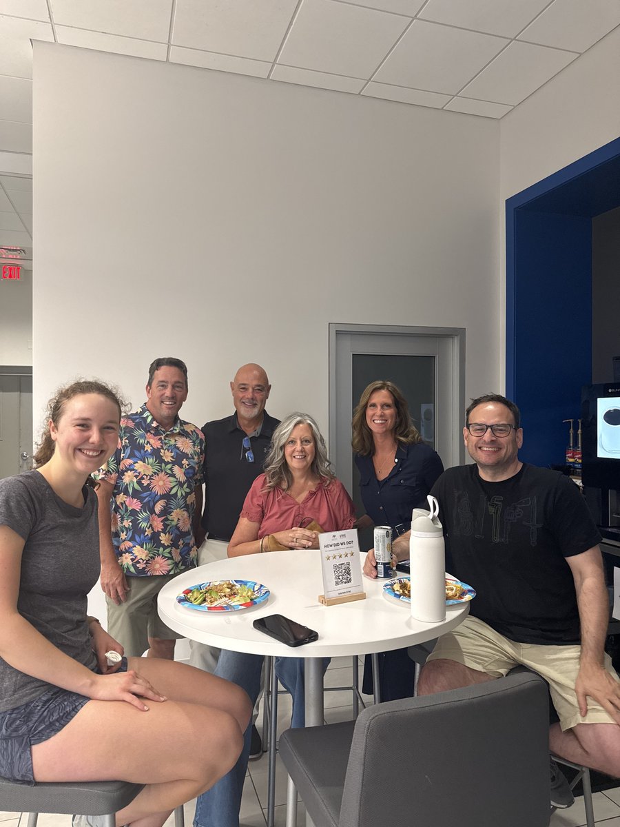 LiveVenueTower's tweet photo. Good food, great company, and plenty of tacos!! We loved getting together with our residents for some Thursday fun!!

#TacoThursday #VenueTower #ResidentLife #GrandRapids https://t.co/ptD6ERBoYL