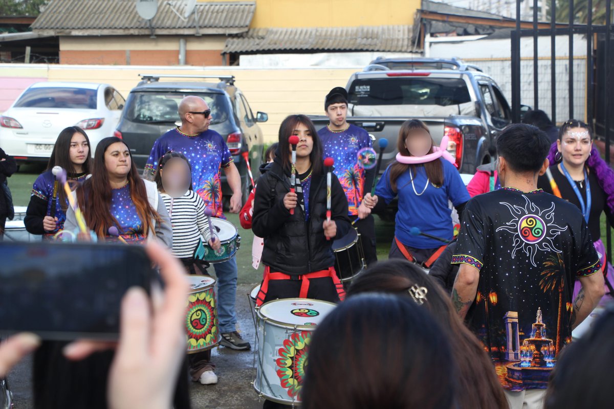 AcjCorporacion's tweet photo. 🎪 Más de 100 niños, niñas y sus familias celebraron el Día de la Niñez con juegos, seis estaciones temáticas, música en vivo, regalos y entradas para disfrutar de Circo sobre Hielo. Una jornada construida con creatividad y comunidad. ❤️ lee la nota acá: https://t.co/jETZM2UADr https://t.co/nXHQQS1u1L