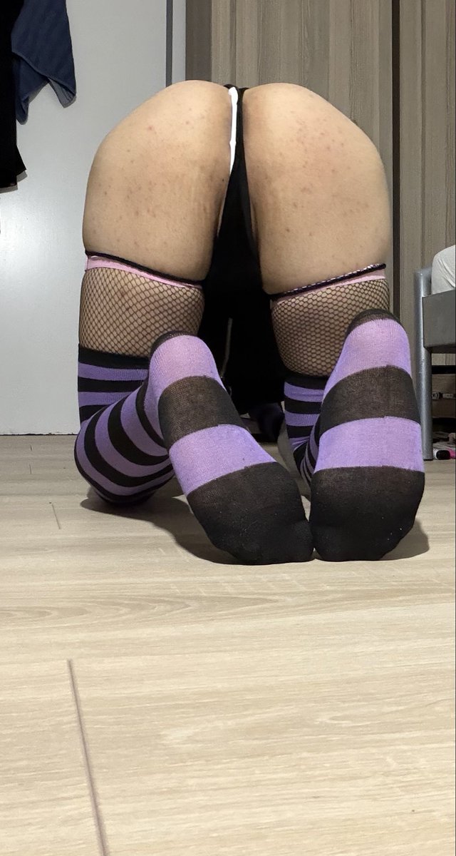 Briemekitty's tweet photo. Guys how can I look a femboy it's been a month since I started dressing and I dunno #nsfw #furry #femboy #kitty #castity #goonette https://t.co/mFrpw7M5cS