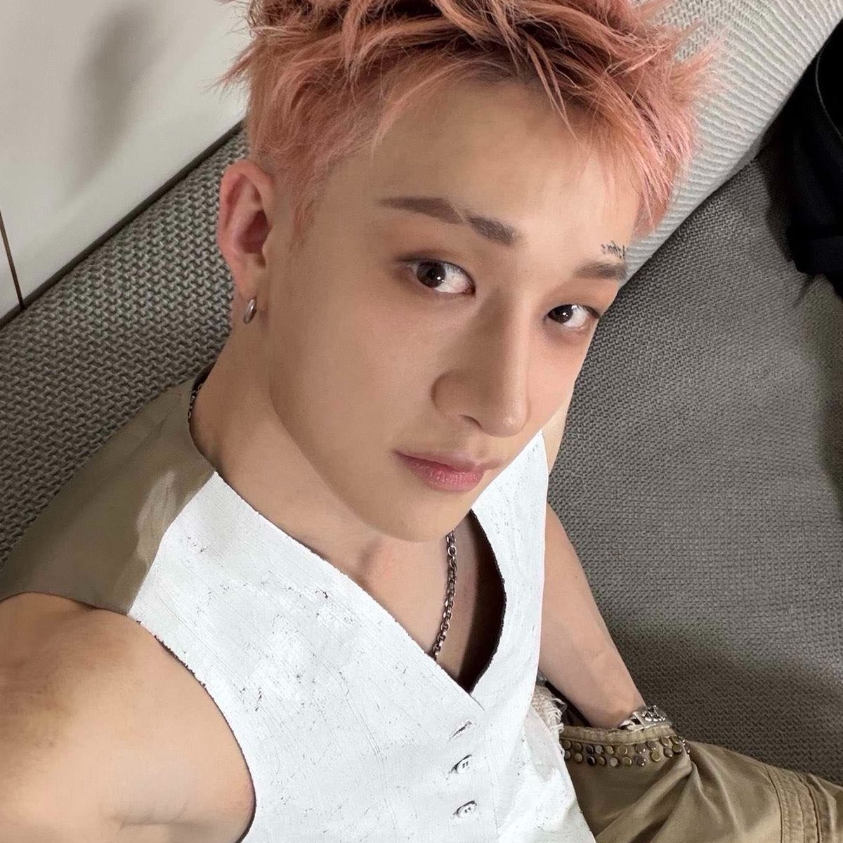 lixschan's tweet photo. what do u mean WHAT DO U MEAN. https://t.co/6nIX6YUJjP