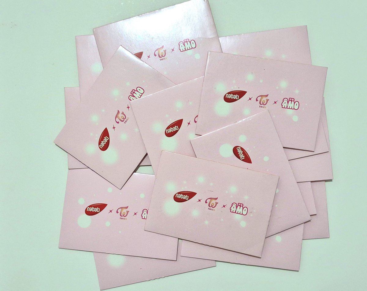 blumorn's tweet photo. WTS Twice x Nabati Richeese
Take all 100k (split only)
• Dpt amplop pink 
✅Include packing, ❌️ exc admin 🍊
📍Dom : Jakbar
#Twice #TwicexNabati
#Richeese #Nabati https://t.co/v8dCpDWs62