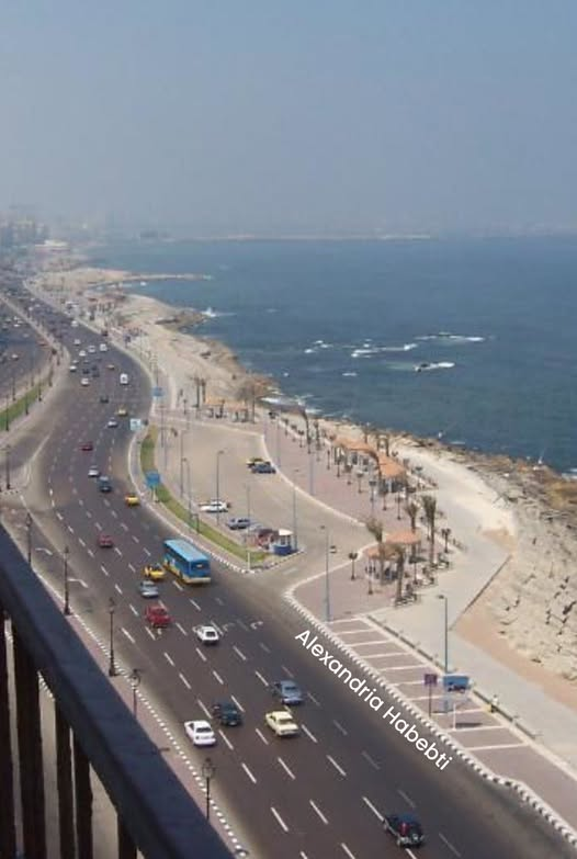AHMADLO13219562's tweet photo. كورنيش إسكندرية سنة 2007 ولغاية قبل 2013
قبل عصر الكافيهات. https://t.co/GoX1wFVvPO