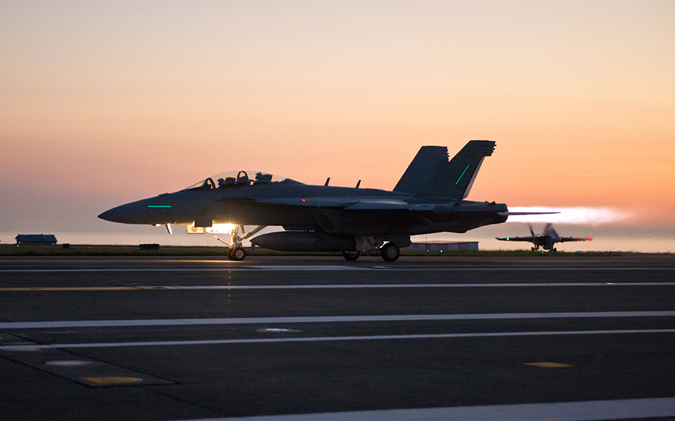 BoeingDefense's tweet photo. Keeping the mission out of a jam — Growler style.

Two decades after its first flight, the #EA18G Growler continues to advance electronic warfare capabilities, jamming radar threats and protecting aircraft for decades to come. https://t.co/hK13GggLpE