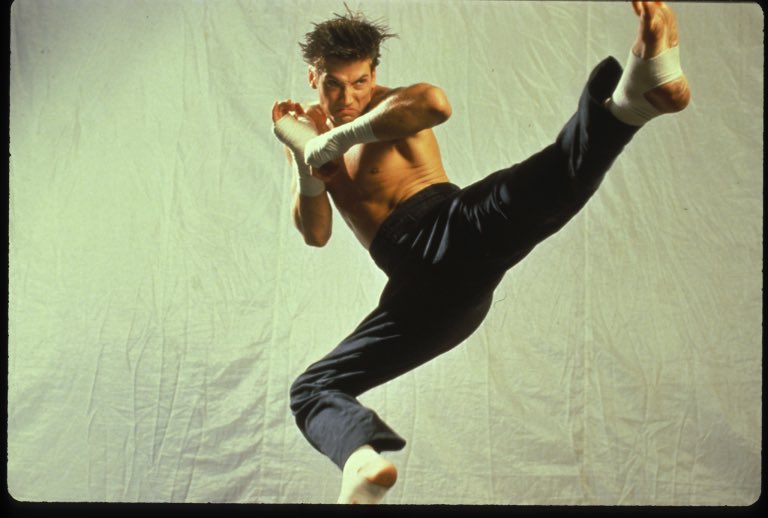 JMJActionFlix's tweet photo. Lionsgate Limited Unleashes KICKBOXER 2 on Vestron Collector’s Special Edition Blu-Ray this September! #Kickboxer2 @Lionsgate https://t.co/ztT8fDB42m https://t.co/4UuciZL6b4