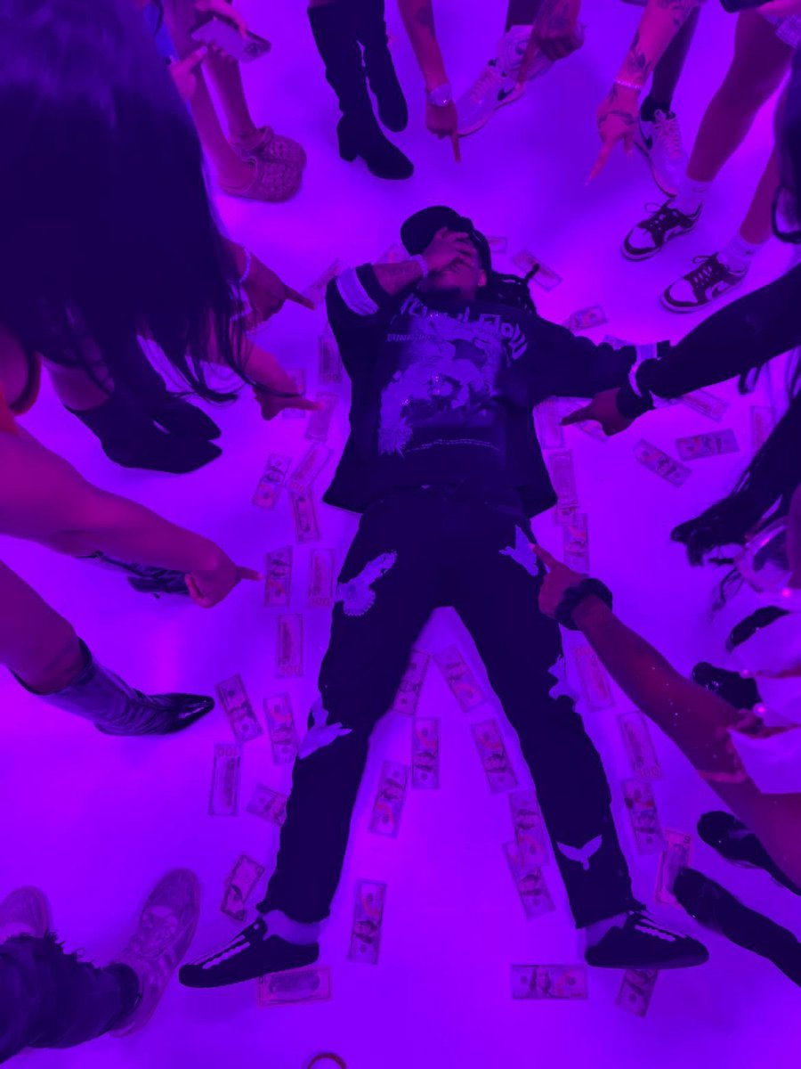Telly2livee's tweet photo. https://t.co/24garcYqds