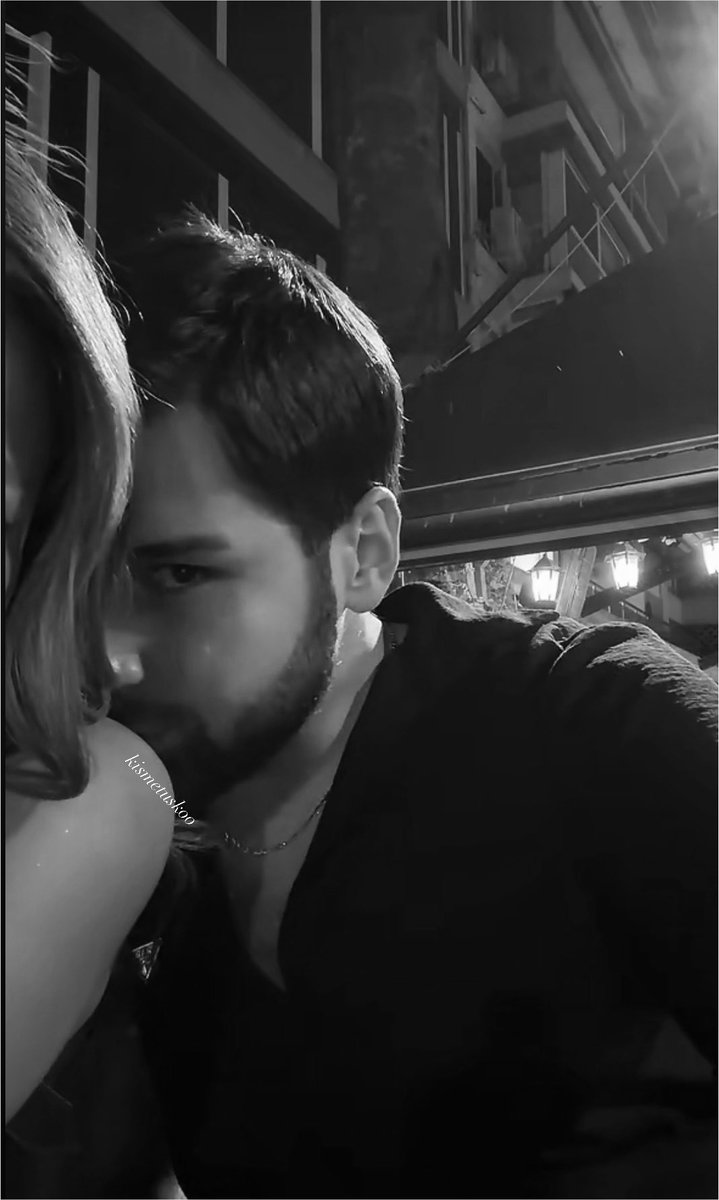kismetussko's tweet photo. cook fenayimm omzundan öptü😭🩷
#canyağ #kısmetseolur https://t.co/yL79EOm0rI