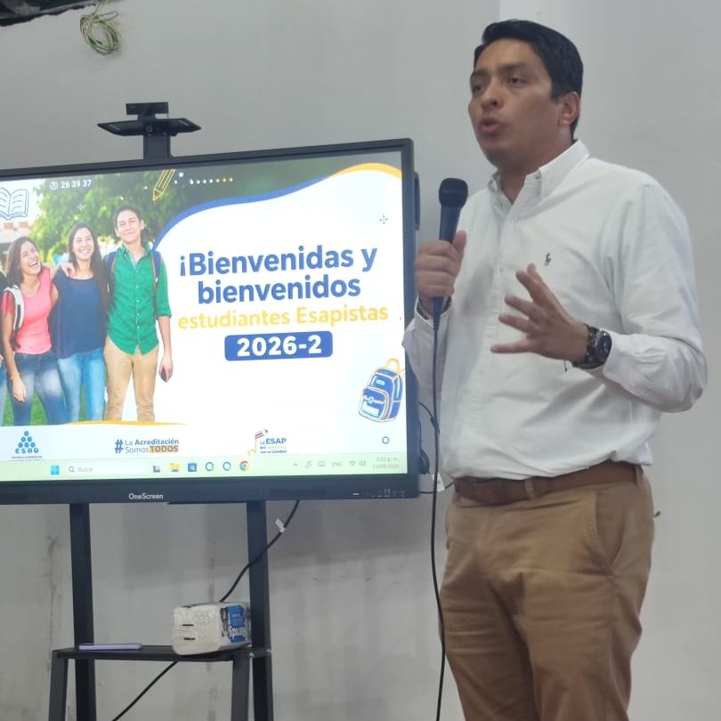 ESAPOficial's tweet photo. En un espacio de inducción, conocieron las áreas de Bienestar Universitario, coordinación académica y administrativa, además de reconocerse entre sí como nuevos compañeros de aula. https://t.co/jIgiz4eZtD