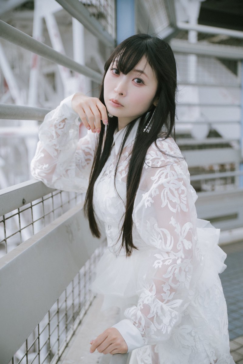 akina_harunon's tweet photo. 潮風

#portrait https://t.co/5eg2kcNL9L