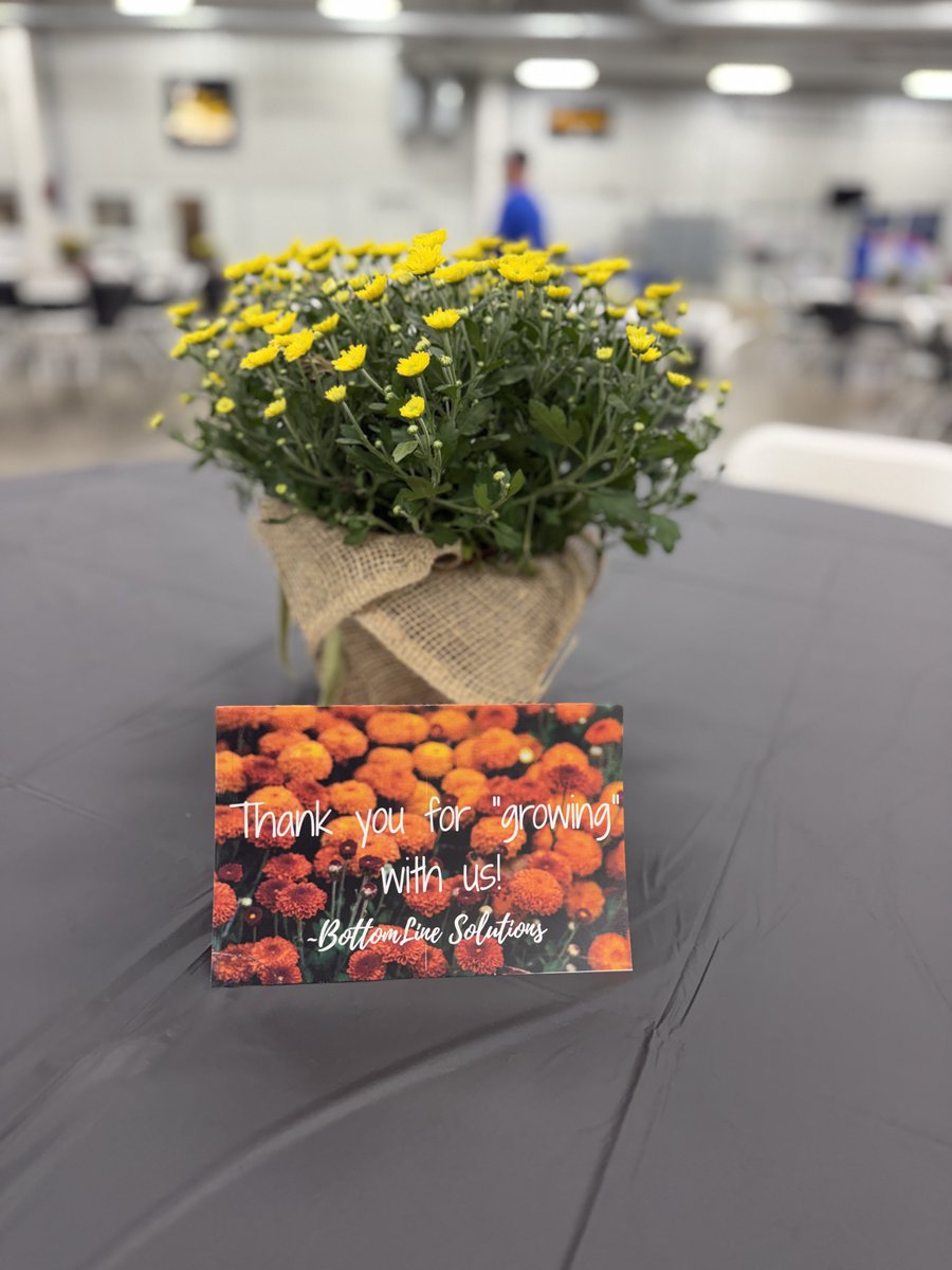 BottomLineSolu1's tweet photo. What a great day at our annual BottomLine Solutions Open House! Thank you for being a part of it!  

A special THANK YOU to Dan Gudeman from Earlybird for taking the time to join us &amp; be our guest speaker! We appreciated hearing your insight &amp; learning from you. 🌱 https://t.co/xuhz6tszrR