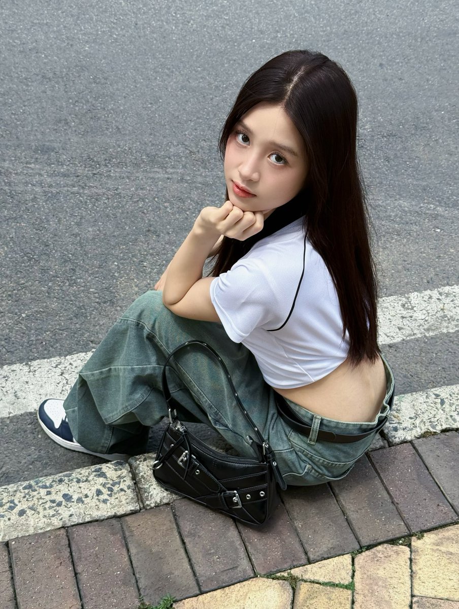 fedyrecord's tweet photo. 誰にも言えない痛みを抱えて生きているんだ。 🥺😎
Mnf https://t.co/lFKq5QMfLl